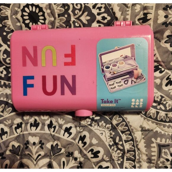 Caboodles Take It Touch Up Tote NWT - Picture 1 of 5